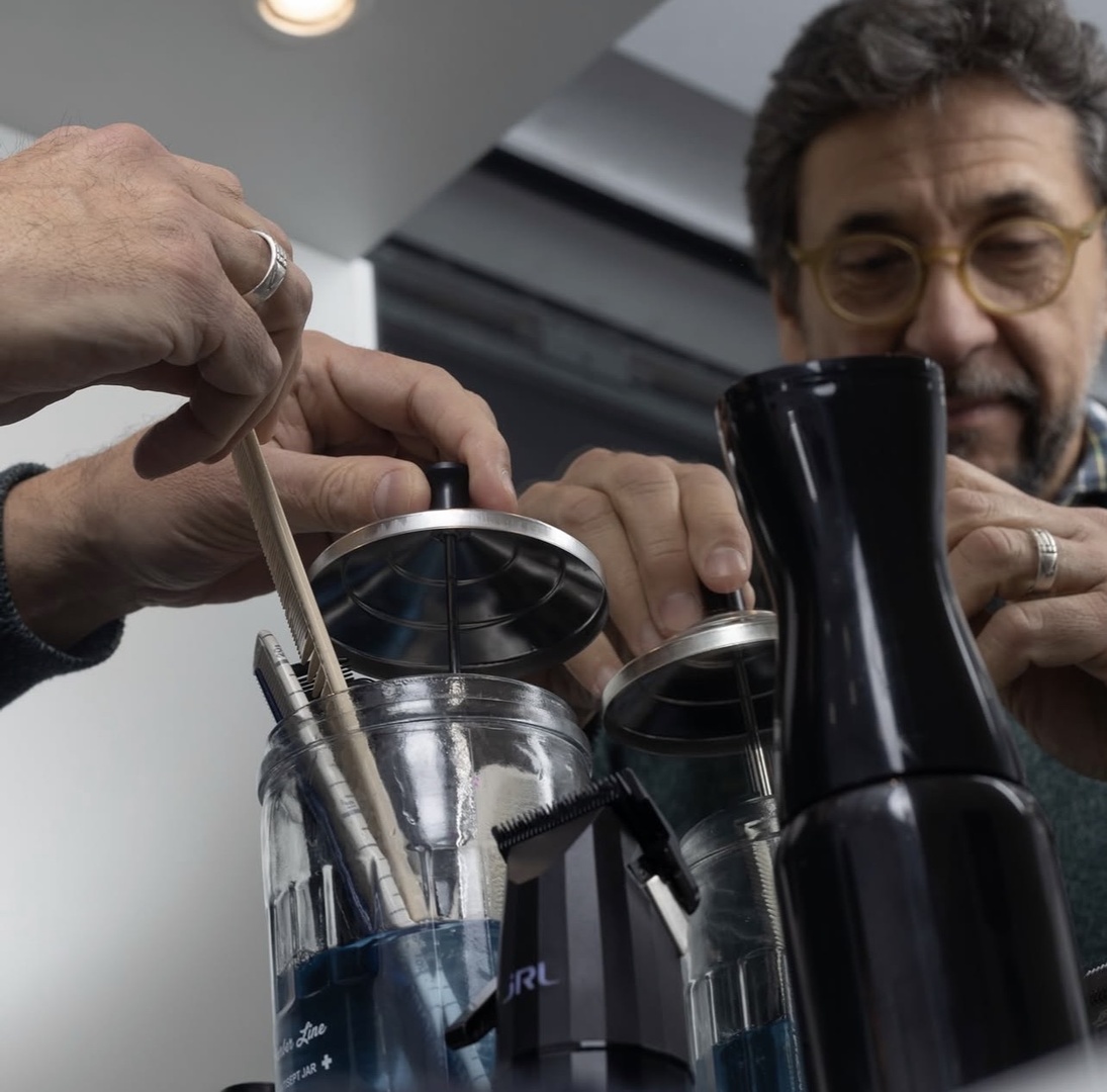 f3461dc7 1ecf 40e5 9381 9a55928e04e6